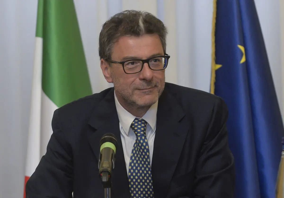 Moody’s promuove l’Italia, Giorgetti: “Fiducia nel Paese”