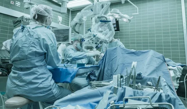 Ospedale di Alessandria: neurochirurgia su misura con il progetto MIRTO