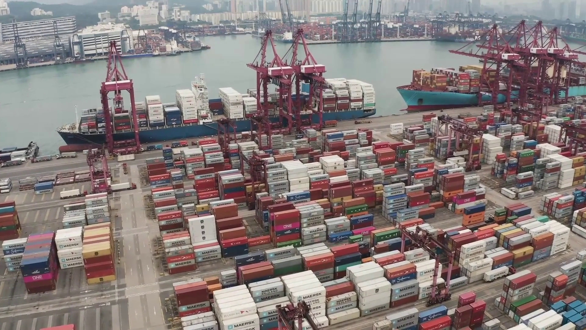 Export italiano: frenata nel 4° trimestre, ma +3,3% nell’intero 2025