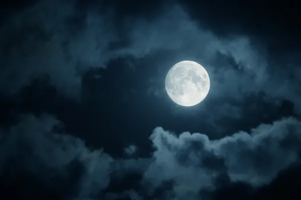 Il meteo del fine settimana: luna piena